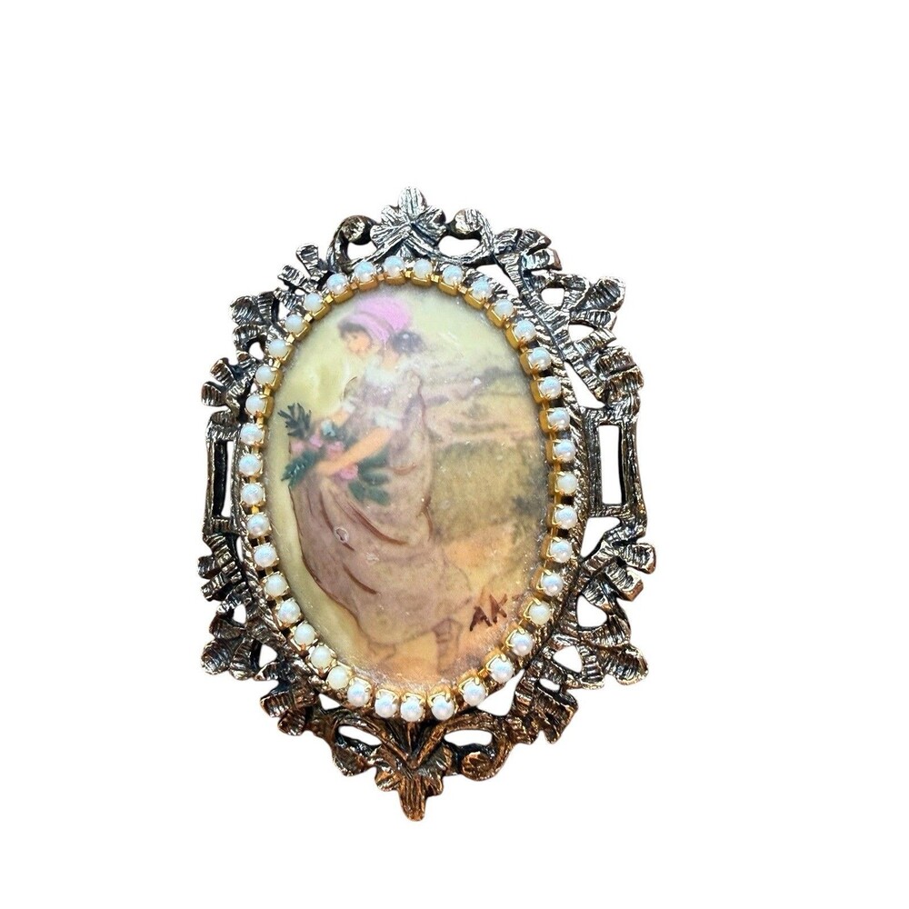 A Kindschi Kreation Vintage Hand Painted Portrait Brooch Pendant Faux Pearl